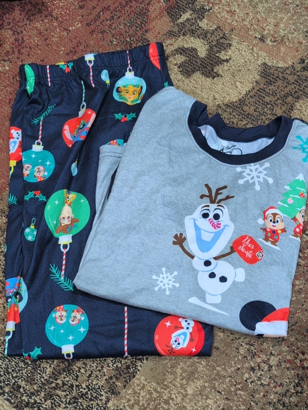 Disney Grey Holiday Pajama Set with Navy Ornament Pants Size 2x - Picture 1 of 5